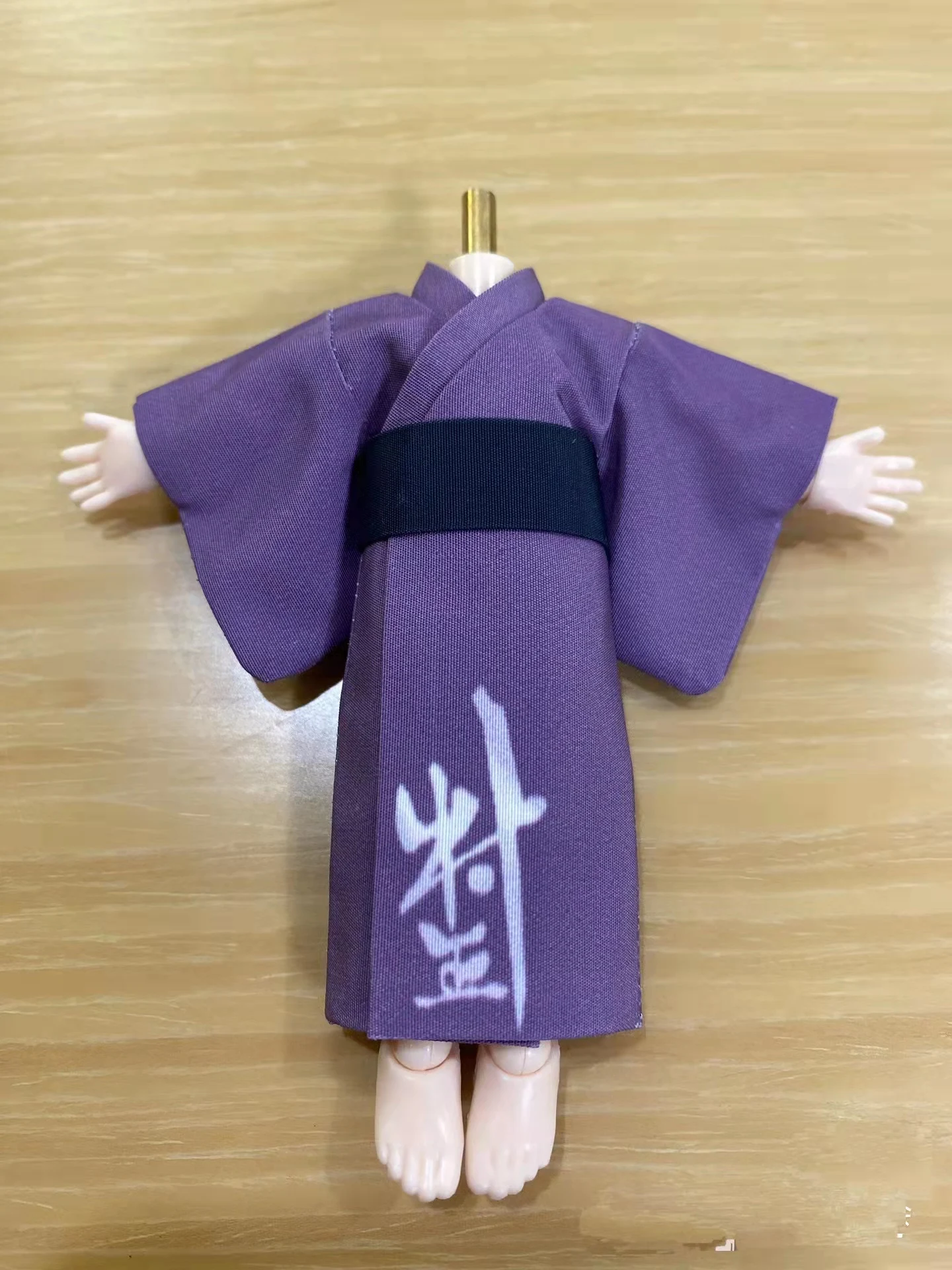 BJD OB11 кукла сферична панта кукла костюм японската анимация меч вълнение на околната глинена фигурка костюм детски играчки
