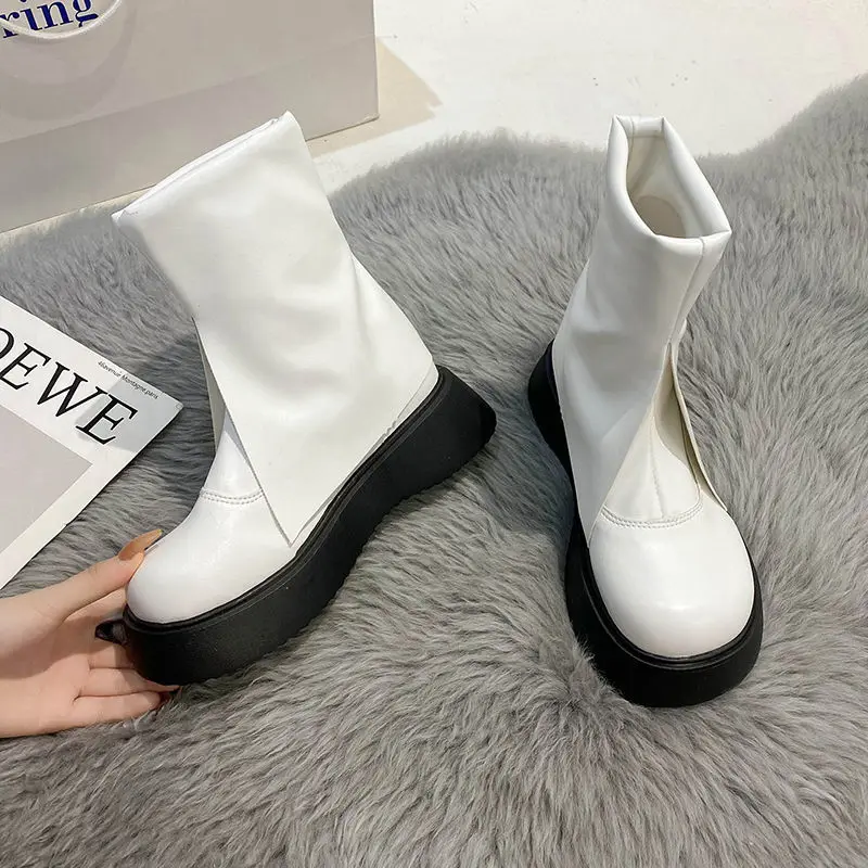 HOUZHOU/ Корейски Модни Дамски Бели Черни Високи Къси ботуши; Новост 2022 г.; Сезон Есен-Зима; обувки на 