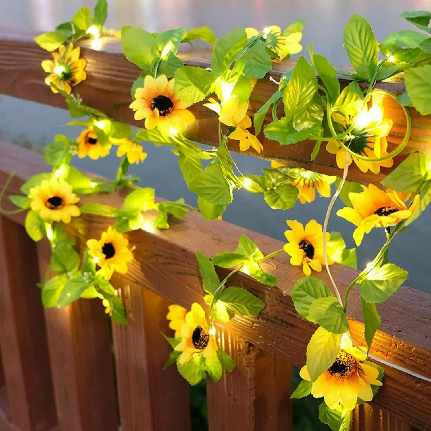 LED Топла Светлина на Дома На Слънчеви Батерии Слънчогледови Светлини Страхотна Струнни Светлини Украса на Градината Външна Стена на Оградата Лампа