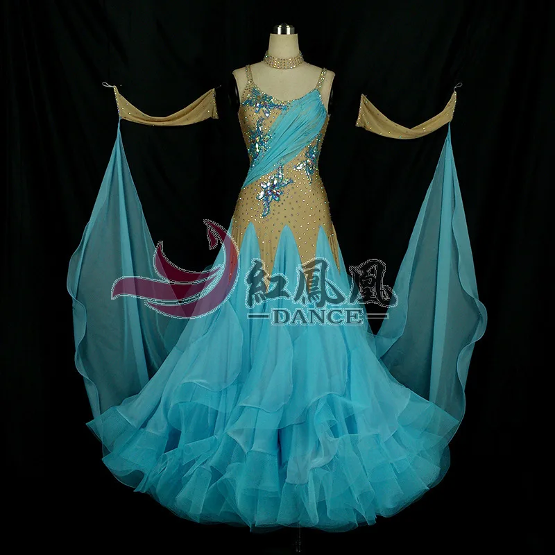 Висококачествено рокля за състезания по плавно танци в балната зала на международен стандарт, /Стандартно рокля за танго и валс в балната зала