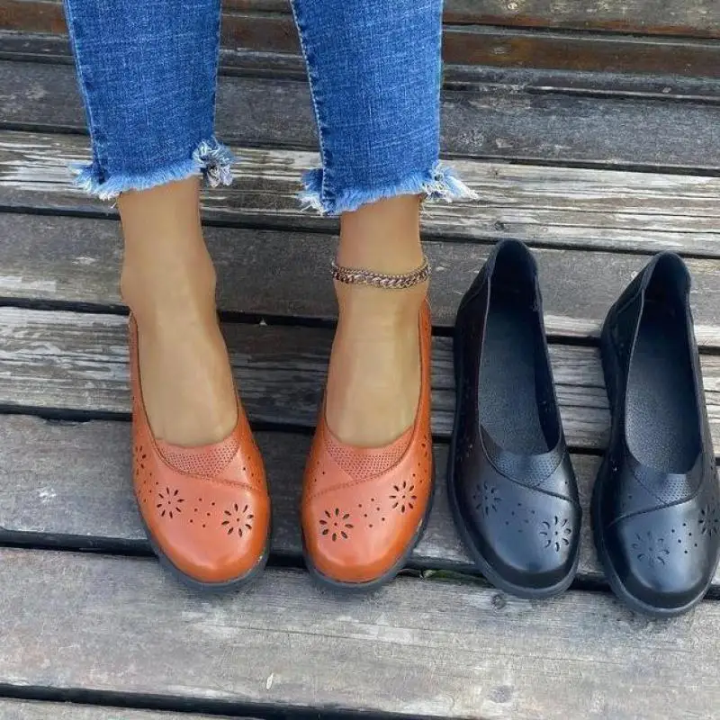 Дамски сандали със затворени пръсти, Новост Пролетта 2021 г., Европейската и Американската Ежедневни обувки със затворена пета кутия, Удобни дамски обувки на плоска подметка