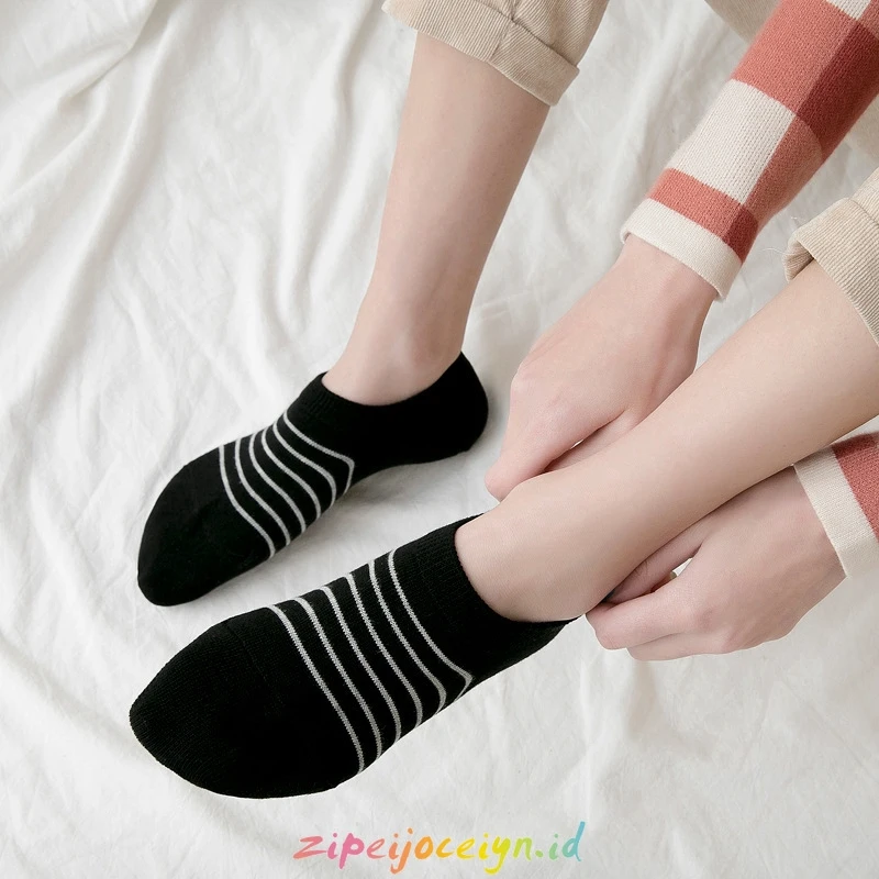 Дамски чорапи Памучни чорапи в малка ивица