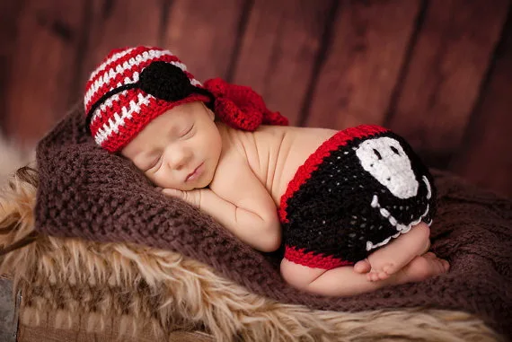 Детски дрехи за снимки, възли костюми за новородено, бебешки снимки, свързани с кука, pirate шапка и калъф за подгузника Размер на комплекта: 0-1 м, 3-4 м