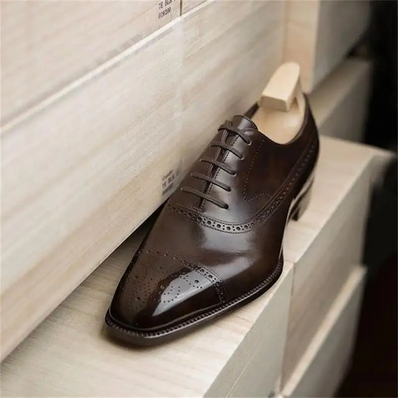 Обувки-Oxfords, мъжки обувки от изкуствена кожа, Обикновен класически модерен бизнес ежедневни ежедневни модела обувки с перфорации тип 