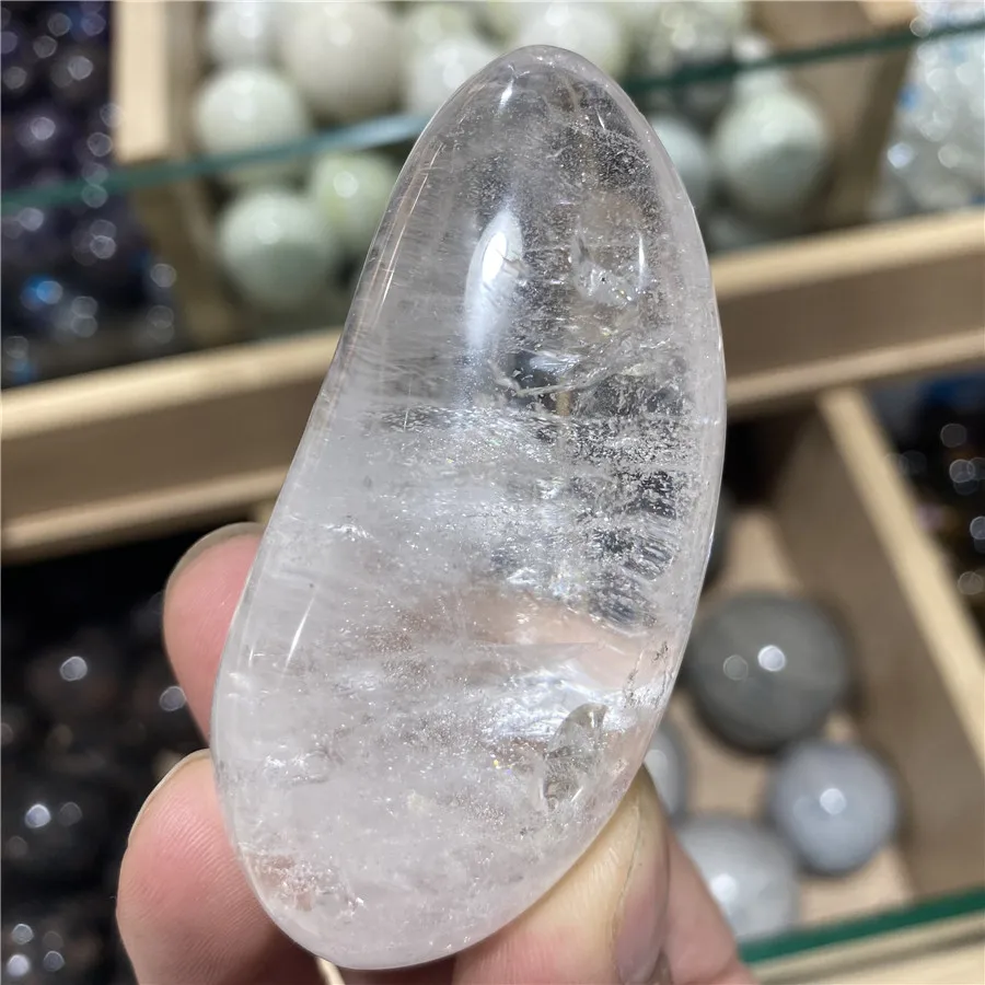 Рядко Красив Естествен Камък Е Прозрачен Кристал С Овална Форма Полиран Енергиен Crystal Изцеление На Директна Доставка