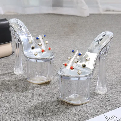Секси прозрачен квадратен ток дамски чехли на високи токчета водоустойчив модния подиум модели на платформата на нощен клуб ревю на обувки