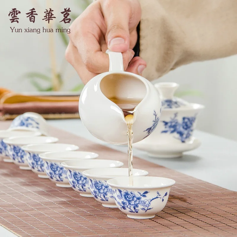 Кунг - фу чай битова керамика син и бял порцелан чаена чаша чаена панаир комплект чаши